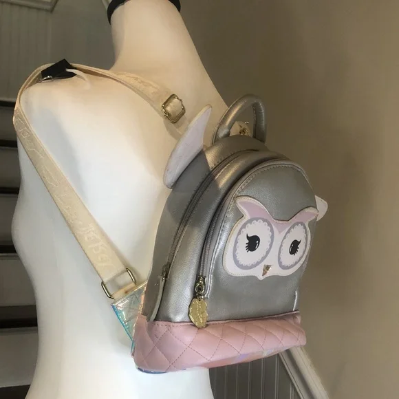 Kids Size BETSEY JOHNSON Luv Betsey Holographic Owl Backpack Adjustable Straps - Picture 8 of 17